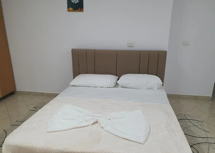 Ersasion * 地拉那